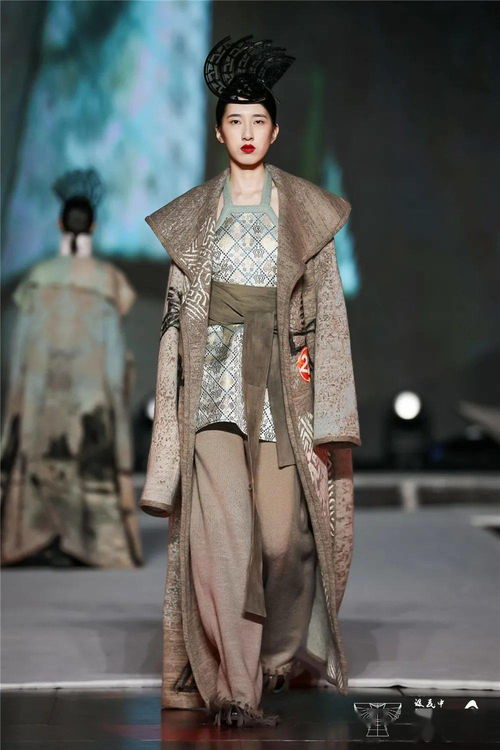 第三屆中國(guó) 浙江 民族服飾設(shè)計(jì)展演決賽現(xiàn)場(chǎng)丨迎建黨百年 織民族華服 同心共筑中國(guó)夢(mèng)