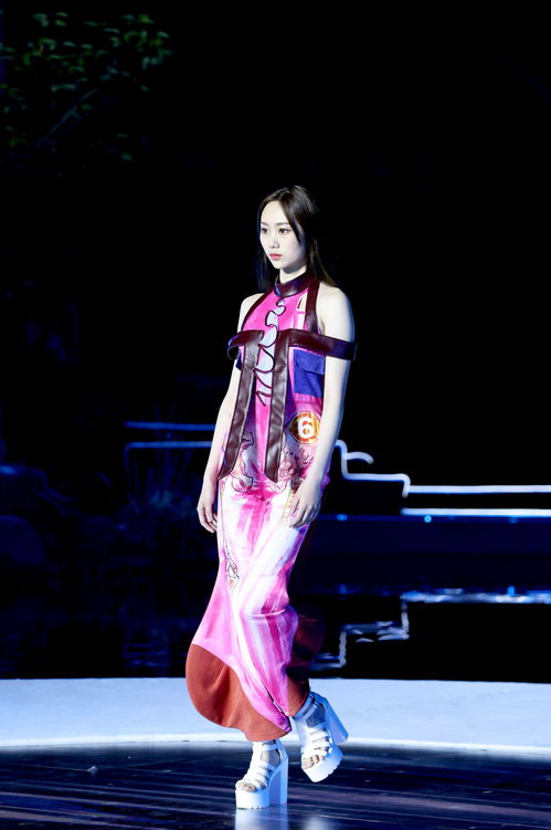 中國民族服飾設計展演在浙江桐廬舉行